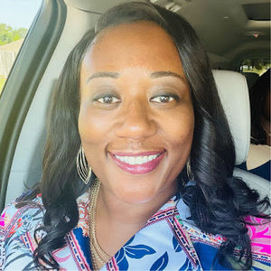 Meet your Posher, Tonya